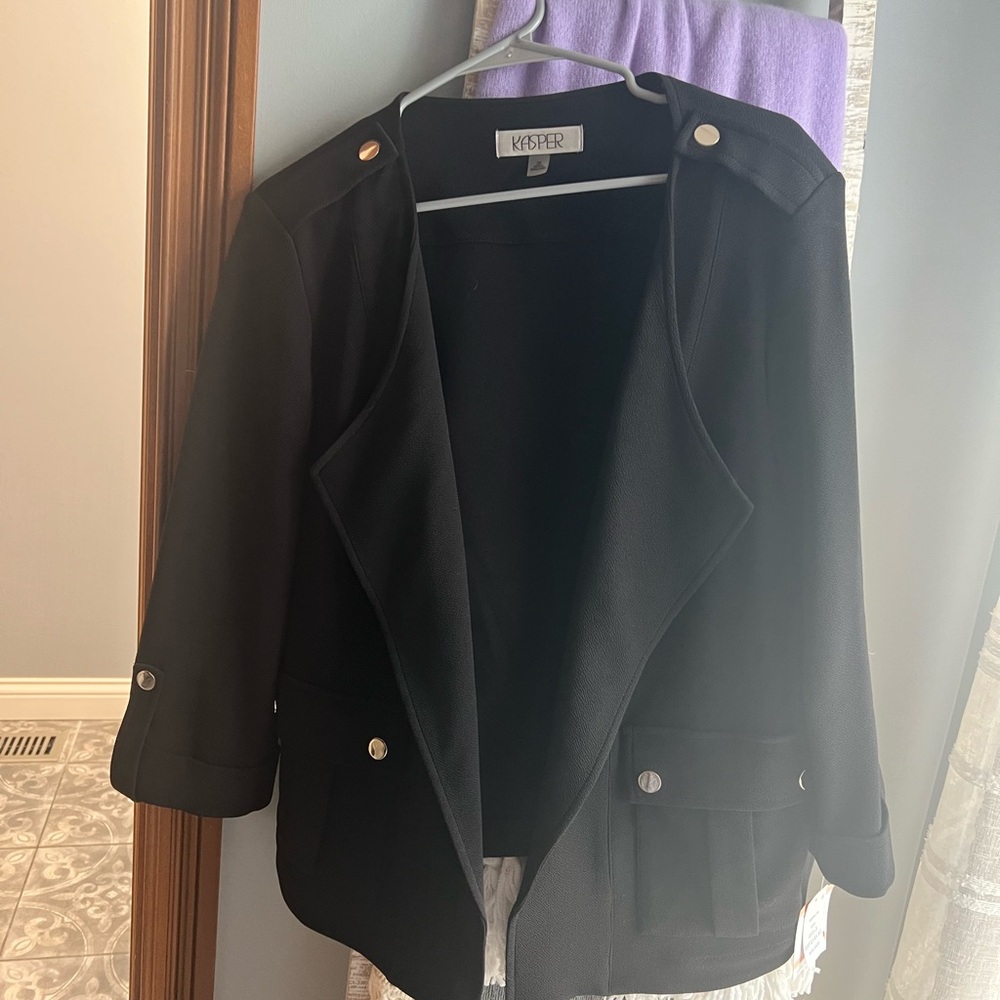 Kasper Women's Elegant Black Blazer